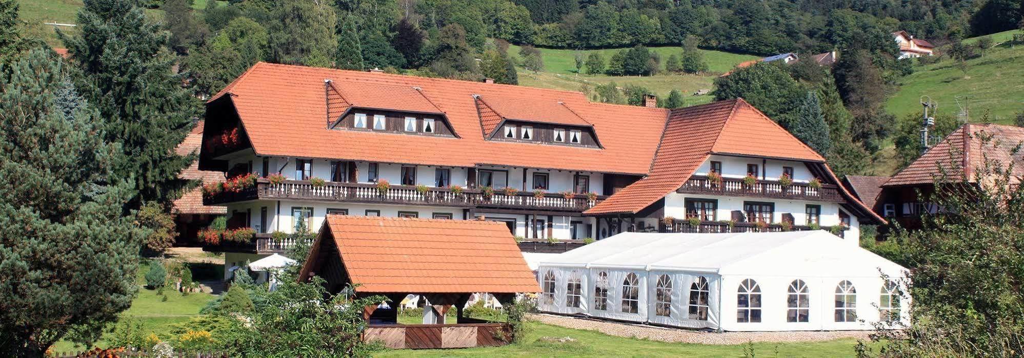Boutique Wellnesshotel Landmann Steinen  Exterior photo